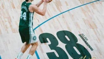 CCTV5在线直播-单节25分对抗詹眉！这样的博扬湖人将全力追逐？