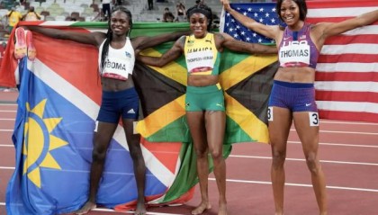 虎牙直播-睾酮超标被禁400米比赛？18岁“飞人”选择200米夺银