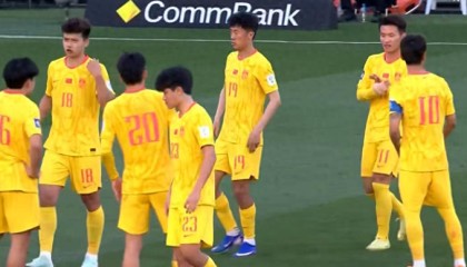 世界杯直播-国足0-2喀麦隆，邵佳一首败！球员评分出炉：无人高分，9人不及格|韦世豪|美加墨世界杯|中国男足|国际足联|张玉宁_新浪新闻