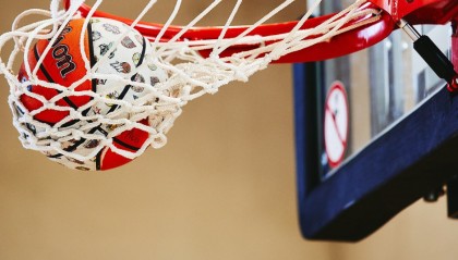 经纪公司官方声明：徐杰出轨赌球等均是造谣 将采取法律途径处理